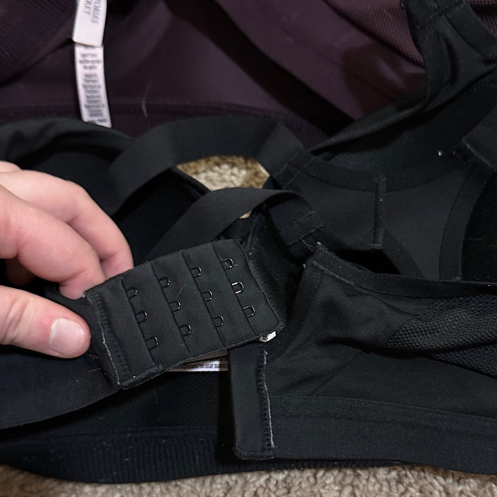 Victoria's Secret Black and Plum Padded Sports Bra Duo - Picture 5 of 7
